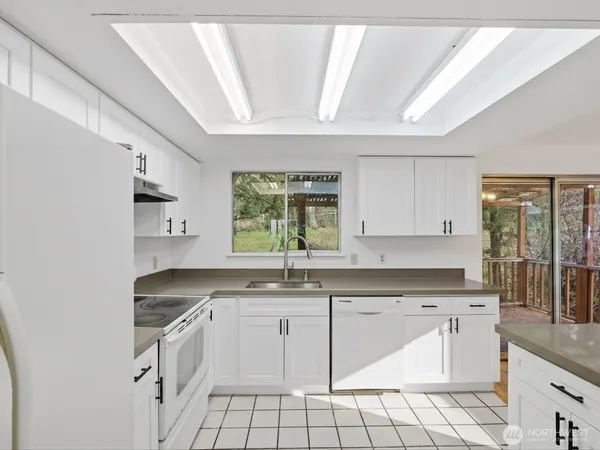 $699,950 | 4848 South 170th Street, SeaTac, WA 98188