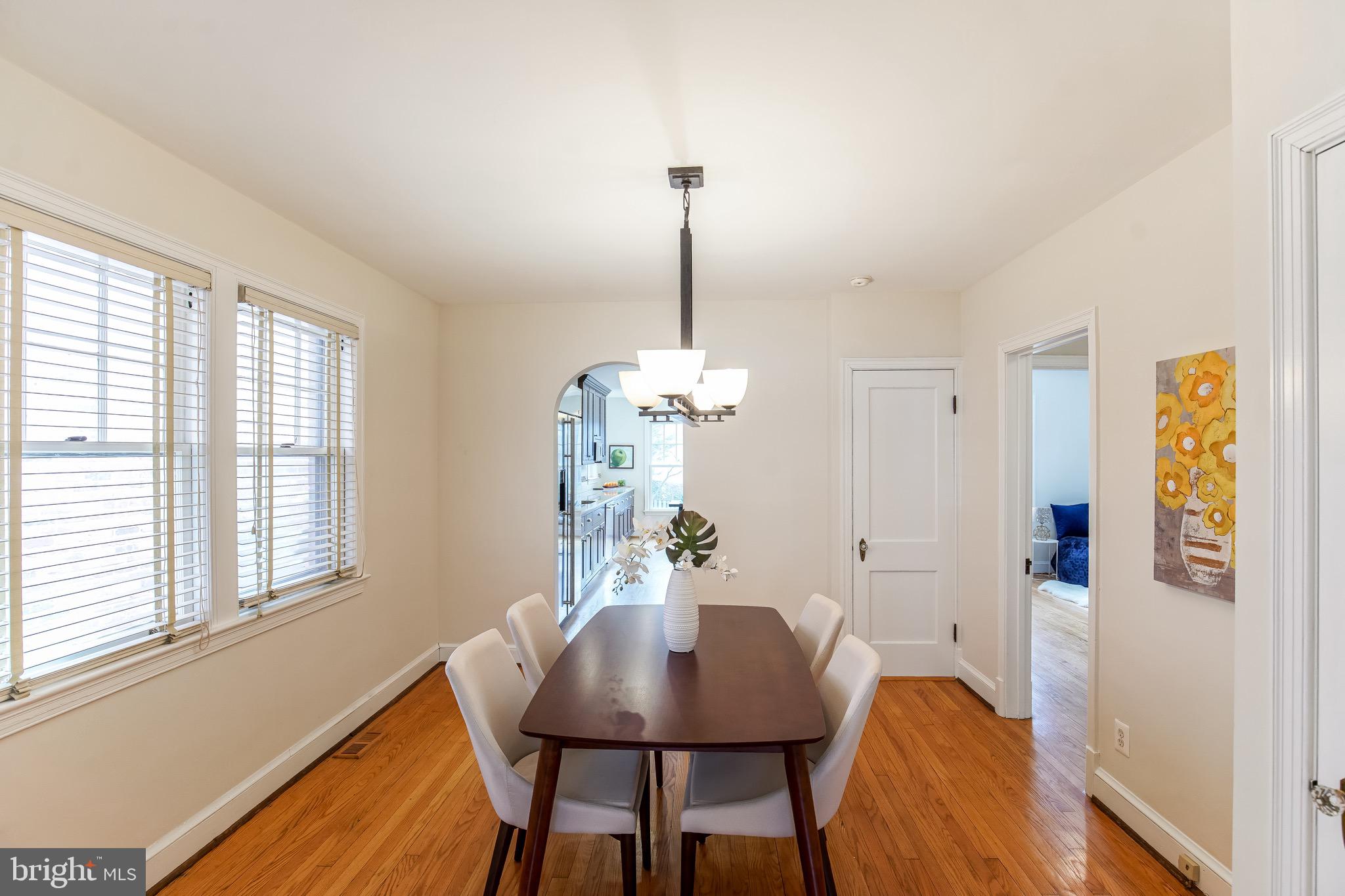 4232 River Road Northwest Washington, DC 20016 - Photo 10 of 46