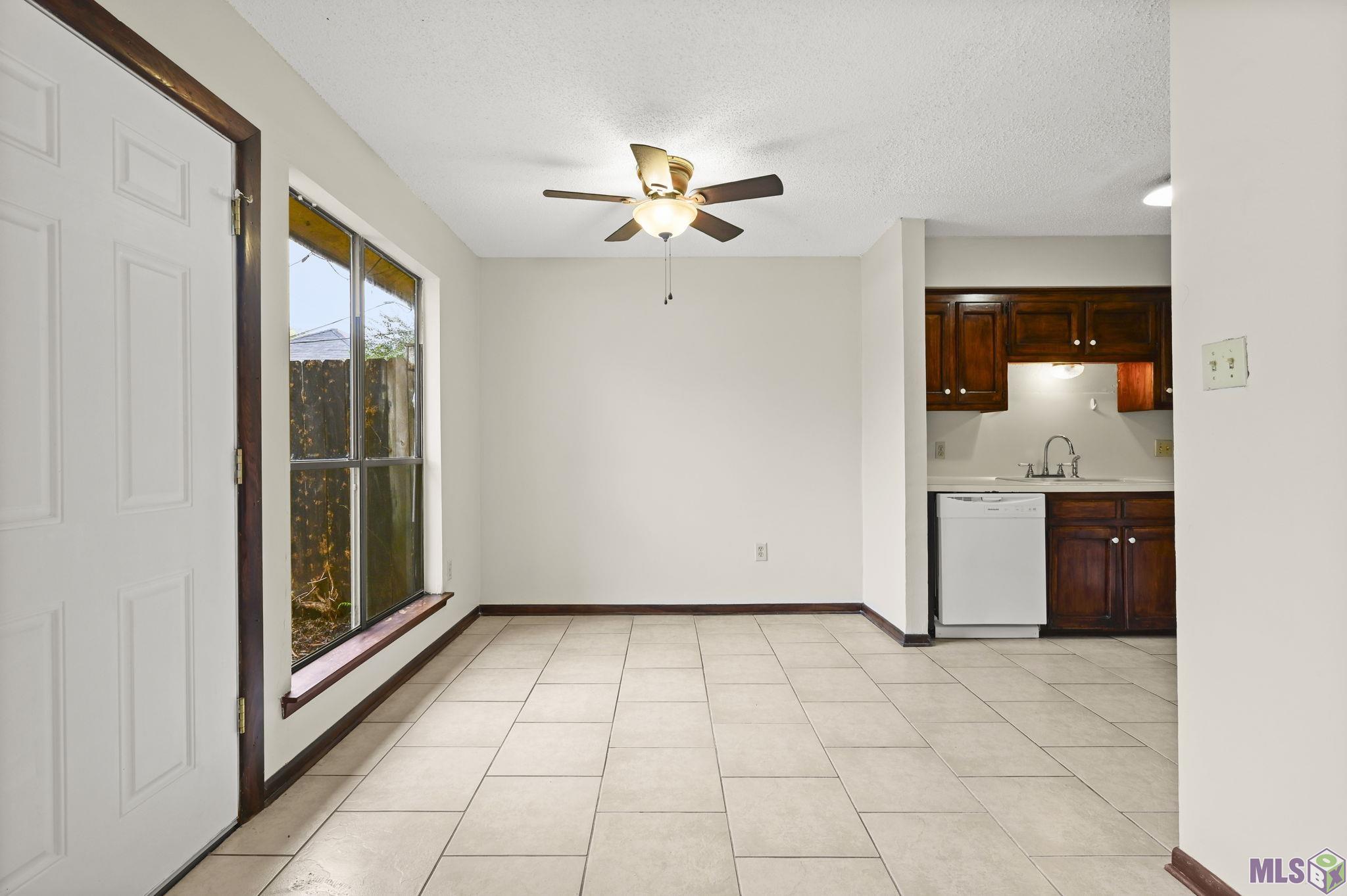 2334 Brightside Drive Baton Rouge, LA 70820 - Photo 2 of 21