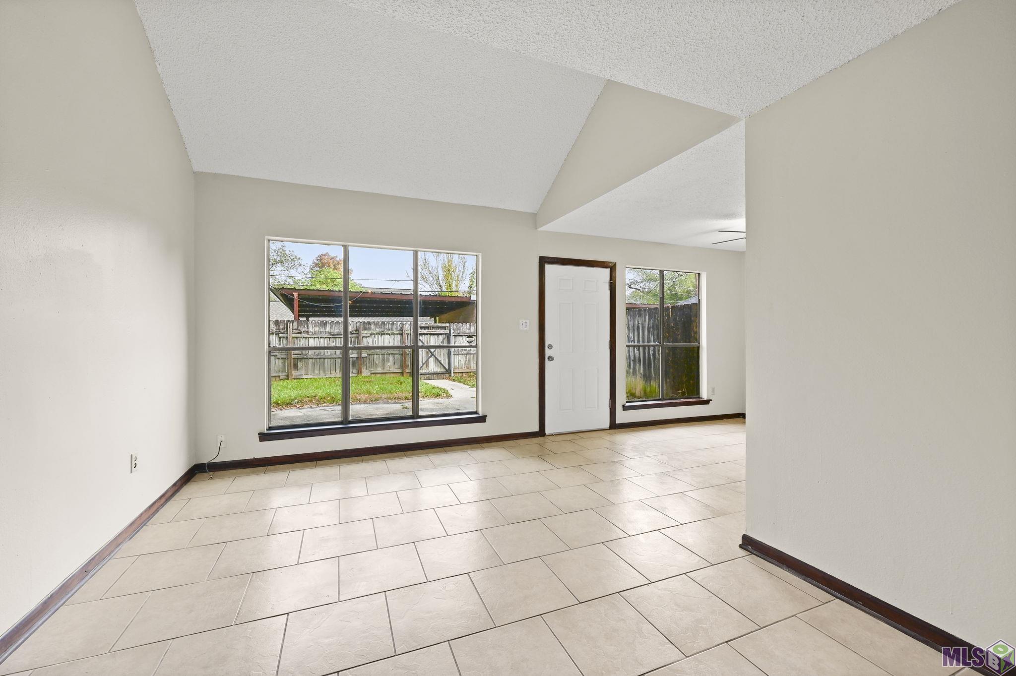 2334 Brightside Drive Baton Rouge, LA 70820 - Photo 5 of 21