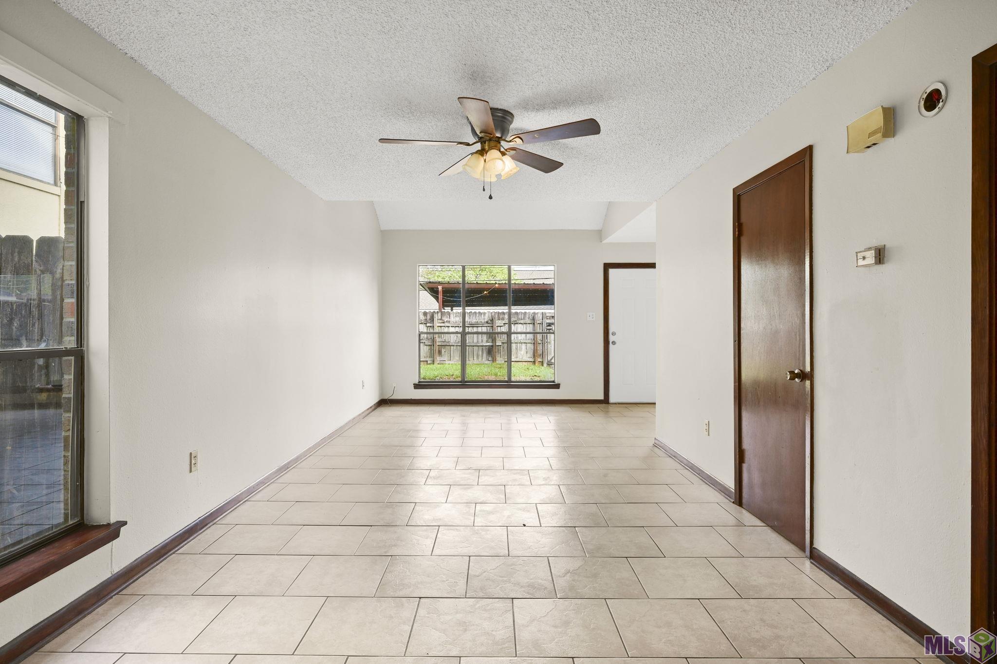 2334 Brightside Drive Baton Rouge, LA 70820 - Photo 6 of 21