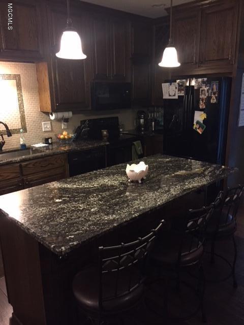 8229 Butler Road Moss Point, MS 39562 - Photo 27 of 42 IMG_2172