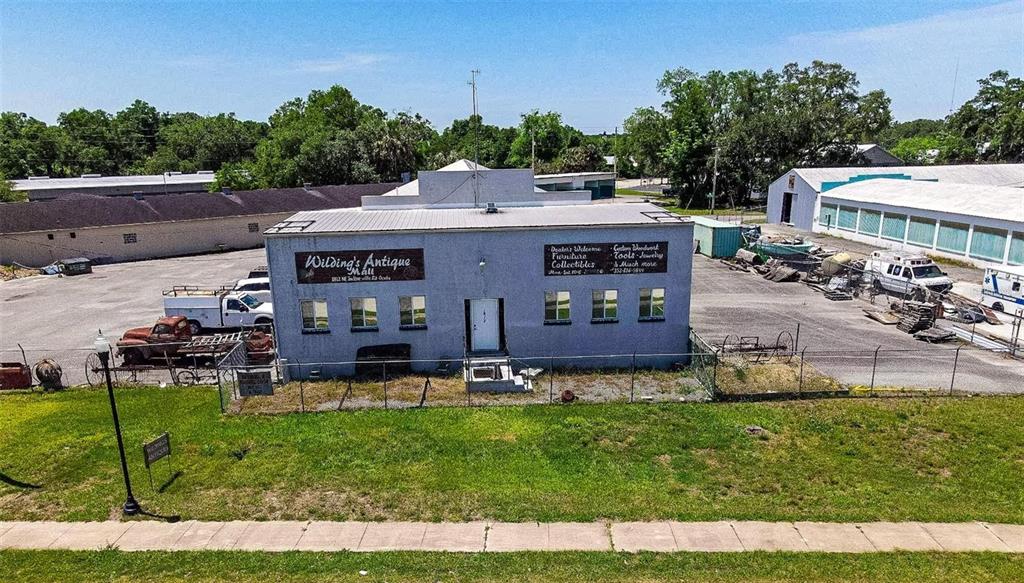 1812 Northeast Jacksonville Road Ocala, FL 34475 - Photo 1 of 1 Gallery Image 1