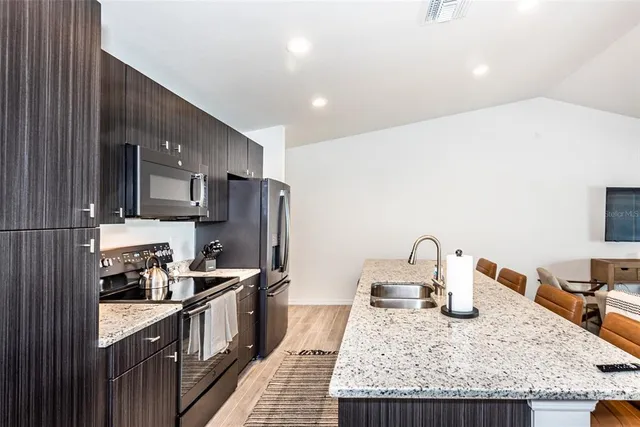 $4,500 | 215 Lewis Circle, Unit 112, Punta Gorda, FL 33950