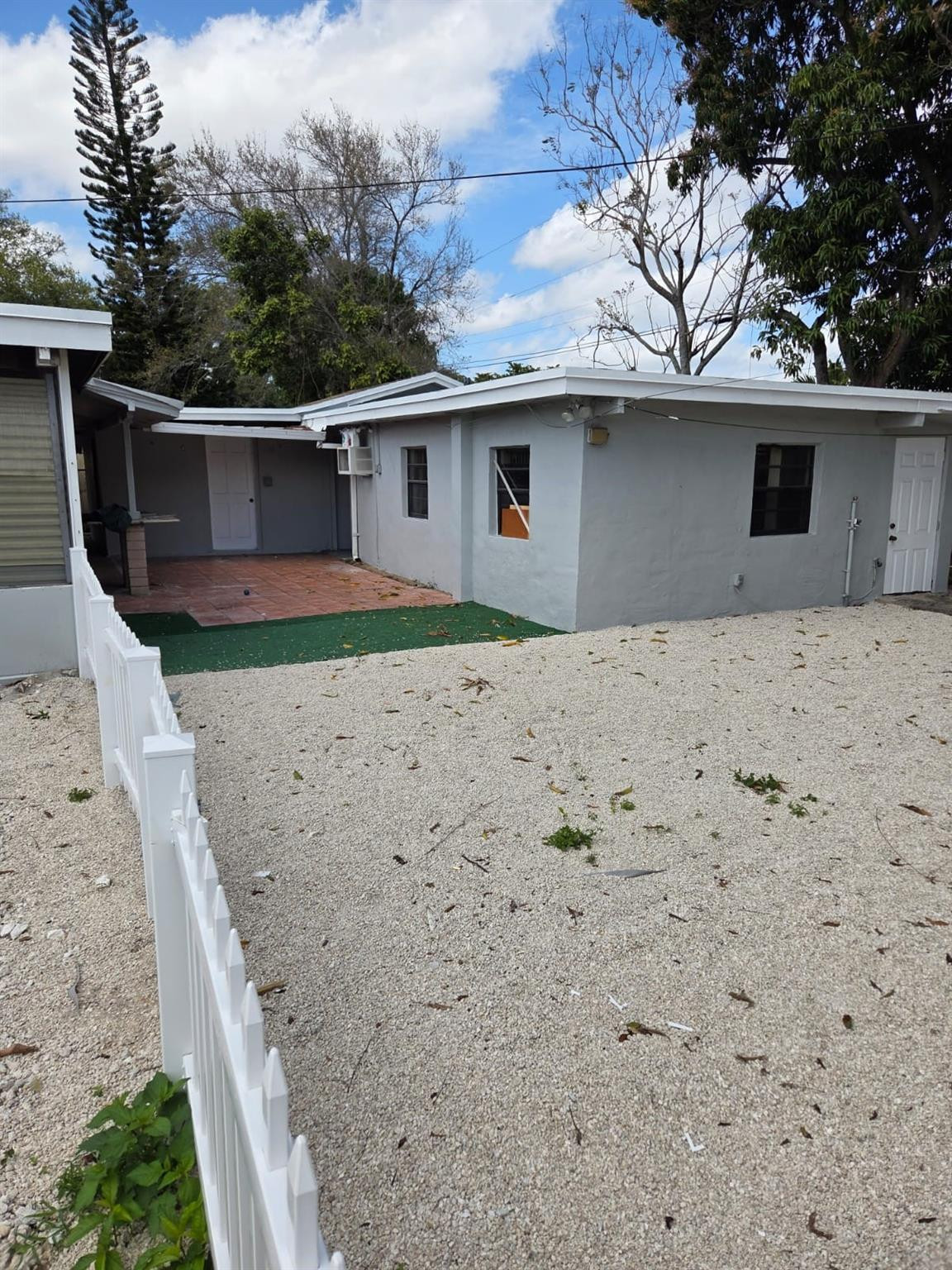31 Edmund Road, Unit 5 West Park, FL 33023 - Photo 11 of 14 Photo 9