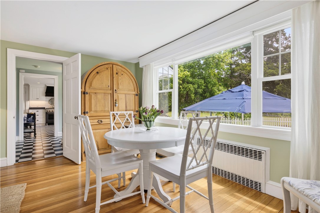 229 Shore Road Westerly, RI 02891 - Photo 10 of 40