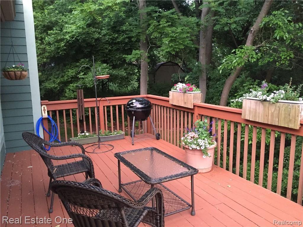 3075 Fairgrove Terrace Rochester, MI 48309 - Photo 21 of 21