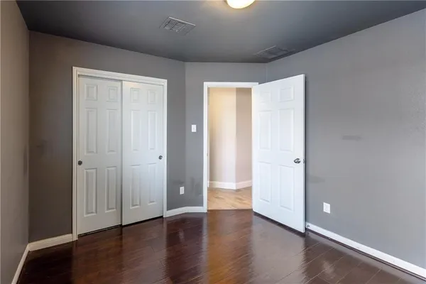 $2,075 | 107 Creston Street, Hutto, TX 78634