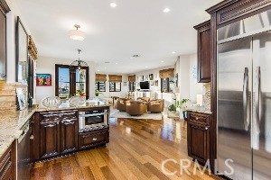 320 33rd Street Manhattan Beach, CA 90266 - Photo 6 of 20