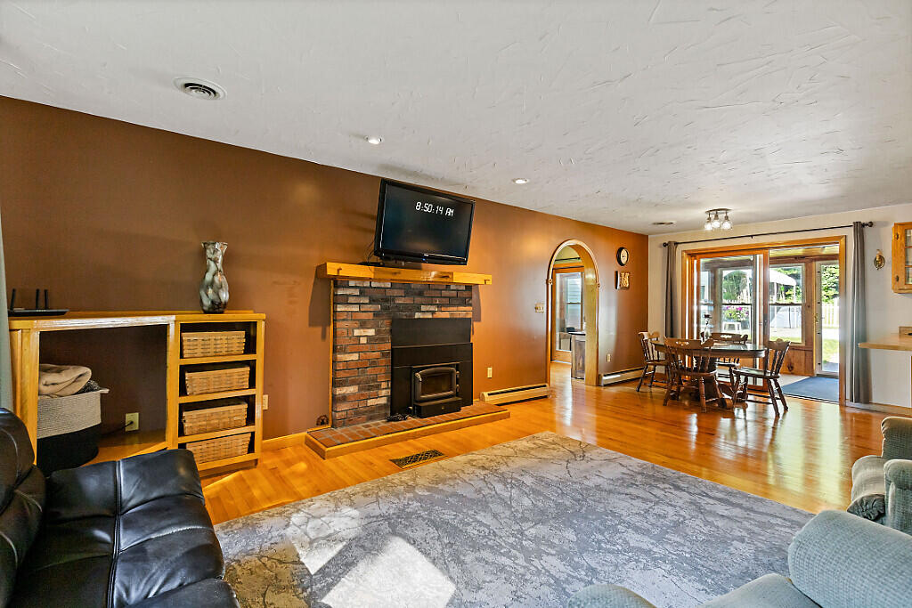 573 Augusta Road Belgrade, ME 04917 - Photo 31 of 63 31_BP5A3363_DxO_mls