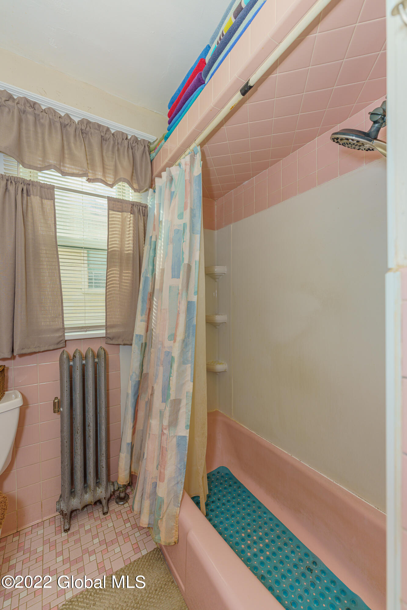 1473 Rugby Road Schenectady, NY 12308 - Photo 19 of 42 1 Apt Up 16
