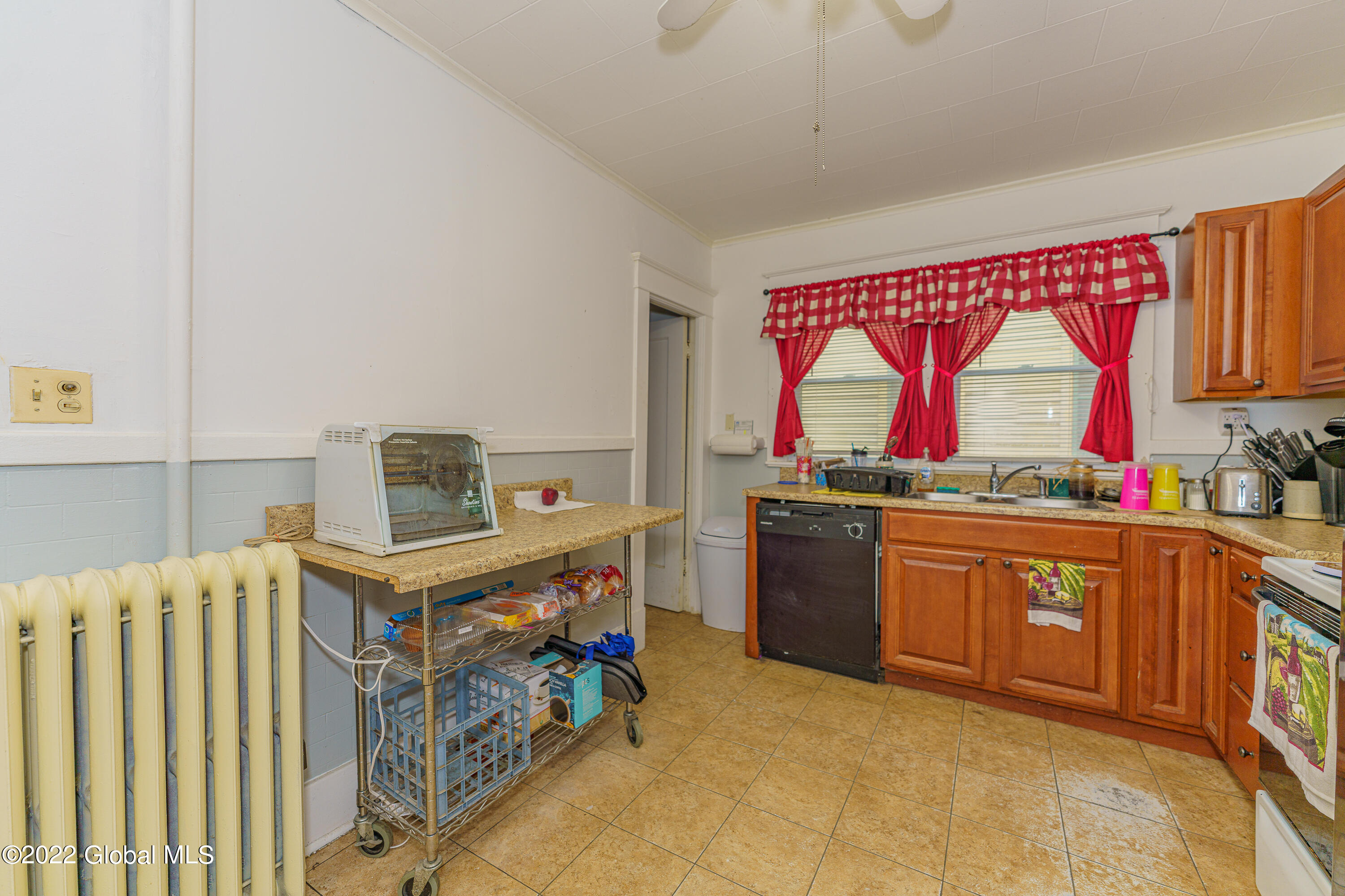 1473 Rugby Road Schenectady, NY 12308 - Photo 32 of 42 2 Apt Down 9