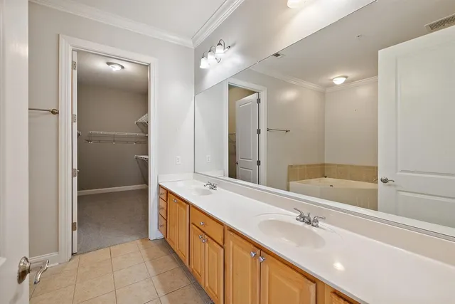 $2,650 | 200 River Landing Drive, Unit 104F, Charleston, SC 29492