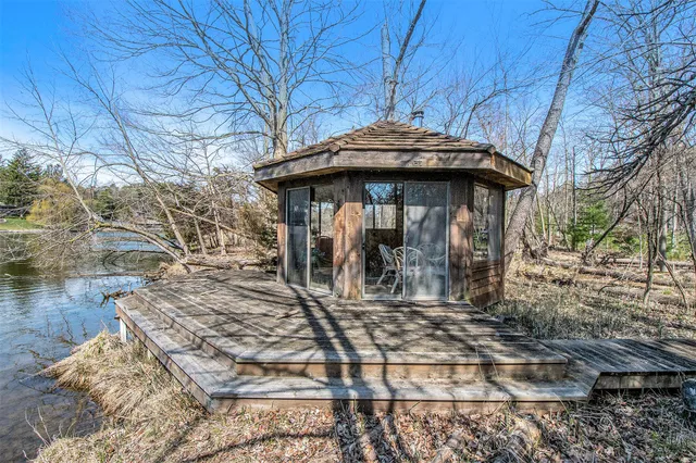 $699,000 | 1885 Timber Trail Drive Southeast, Ada, MI 49301