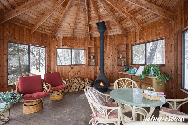 $699,000 | 1885 Timber Trail Drive Southeast, Ada, MI 49301