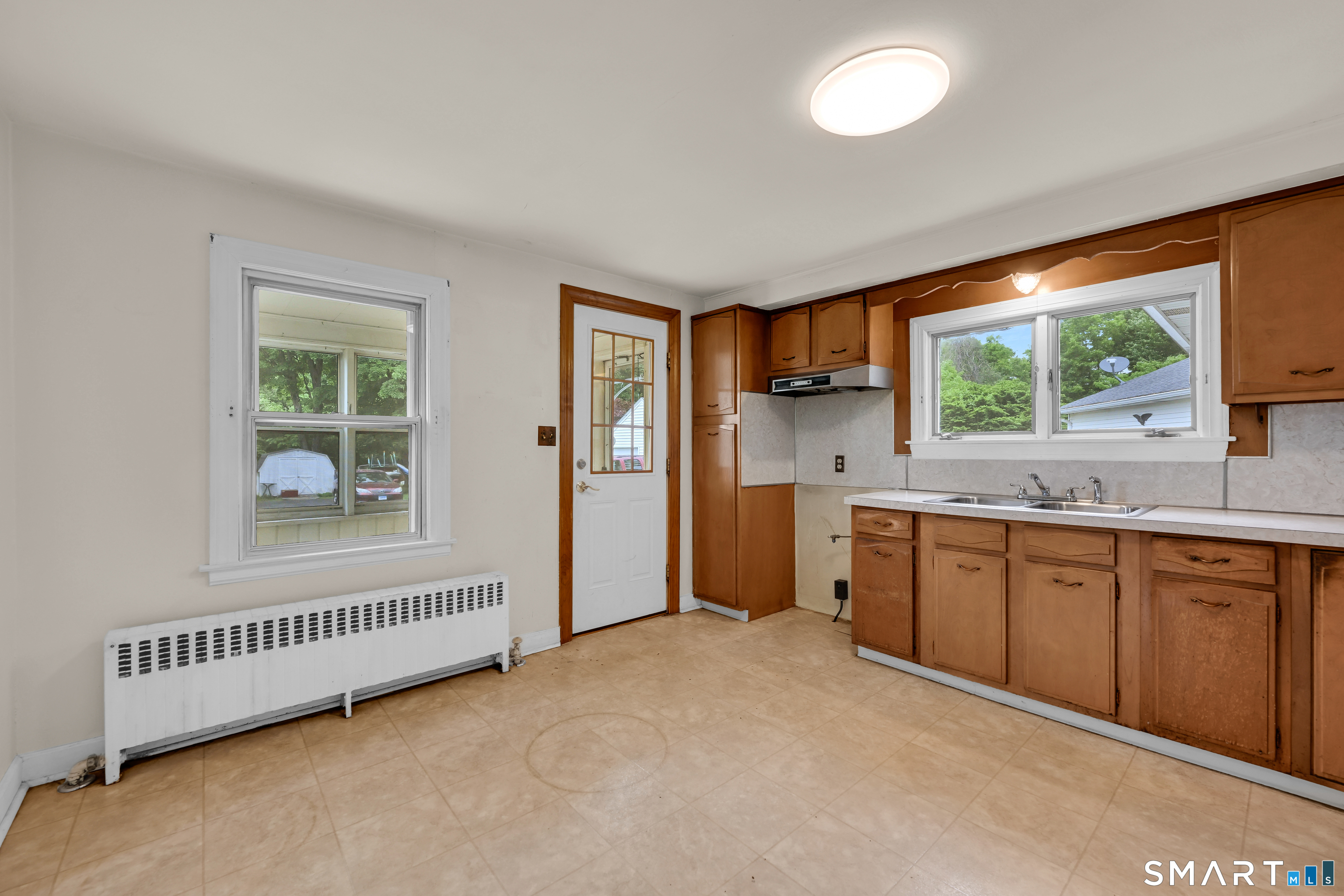 247 Stevens Street Bristol, CT 06010 - Photo 19 of 37