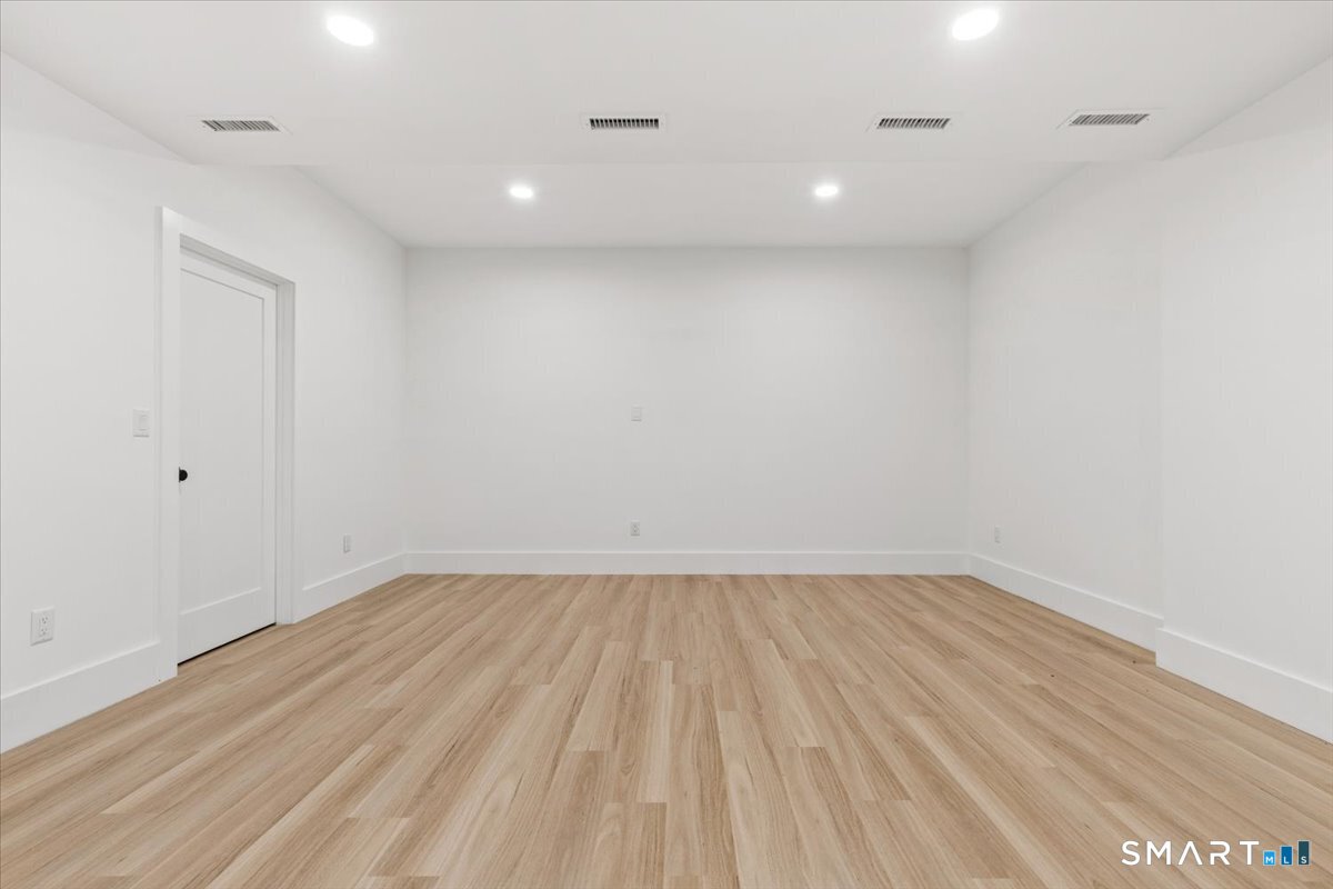 6 Down River Road, Unit 2 New Canaan, CT 06840 - Photo 29 of 33 Gallery Image 29