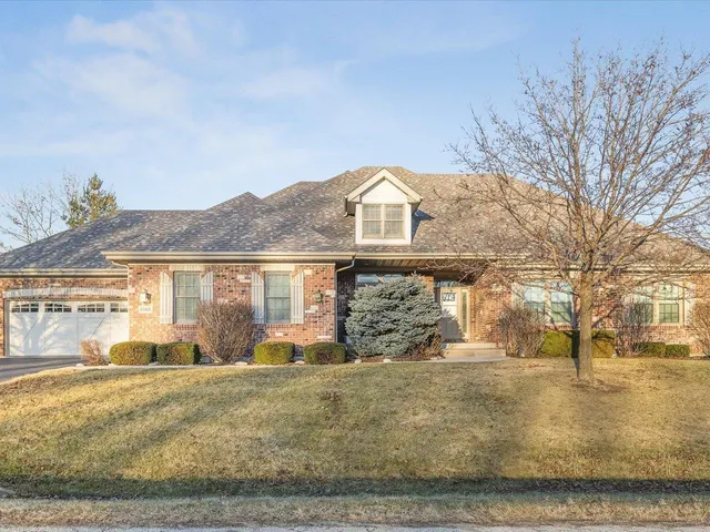 $650,000 | 5565 River Run Drive, Belvidere, IL 61008
