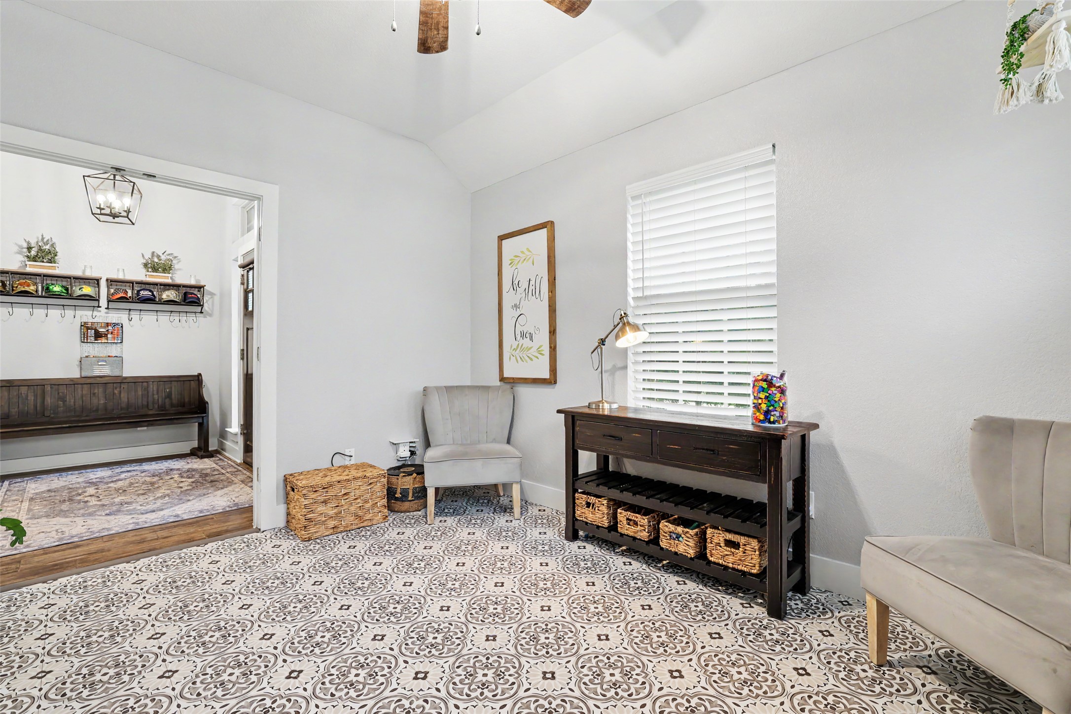 117 Rock Dock Road Georgetown, TX 78633 - Photo 9 of 38 a bedroom with furniture and a rug