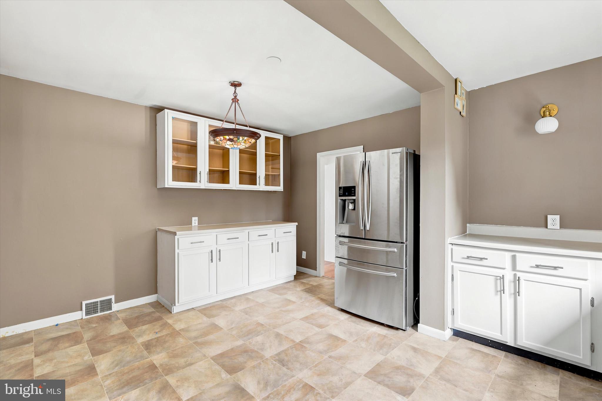 3773 Bridgewater Road Brookhaven, PA 19015 - Photo 7 of 25