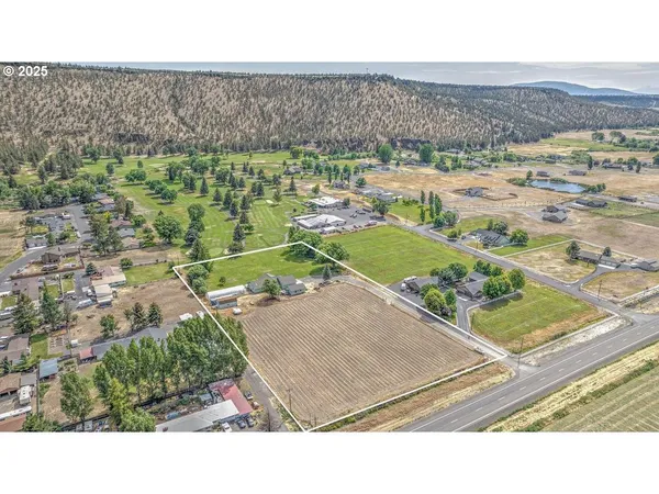 $784,000 | 7208 Northeast Ochoco Highway, Prineville, OR 97754