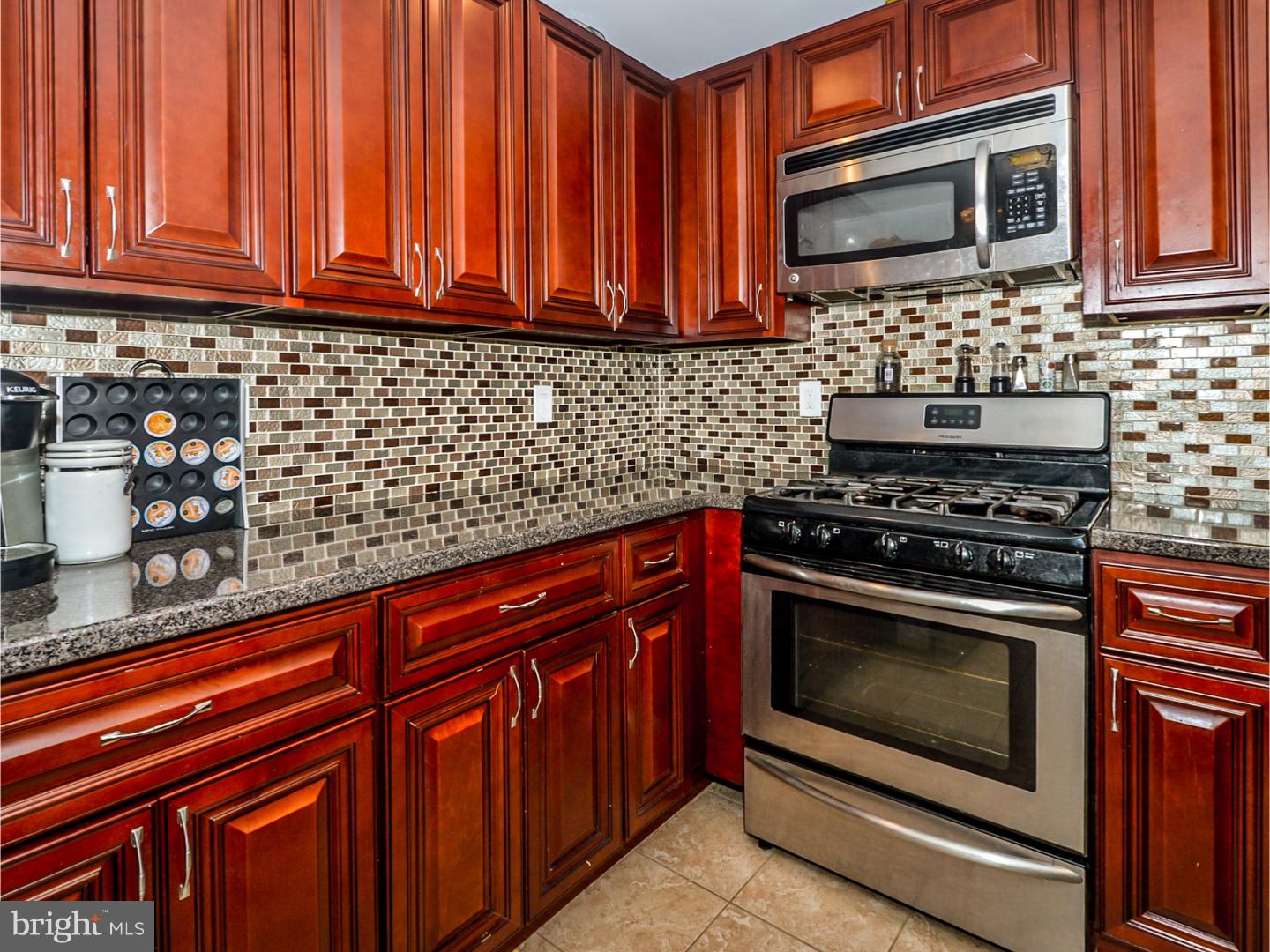12702 Elnora Road Philadelphia, PA 19154 - Photo 11 of 25