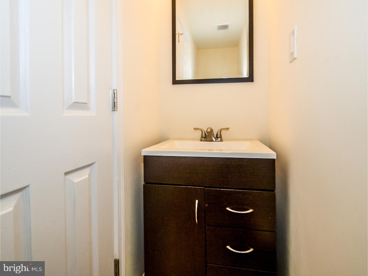12702 Elnora Road Philadelphia, PA 19154 - Photo 14 of 25
