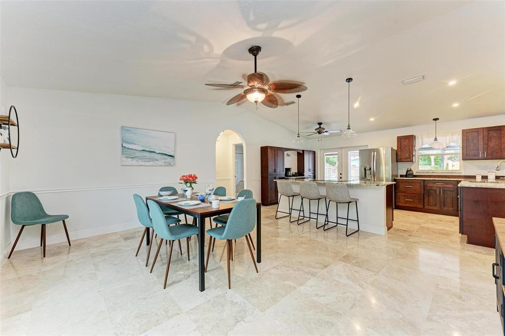 6715 12th Avenue Northwest Bradenton, FL 34209 - Photo 13 of 43 a view of a dining room with furniture