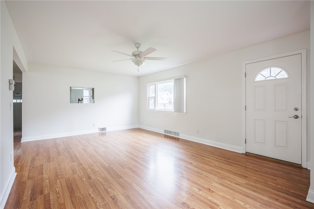 336 Eaton Road Irondequoit, NY 14617 - Photo 8 of 21