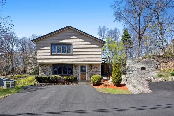 $899,000 | 12 Bisbee Road, Saugus, MA 01906