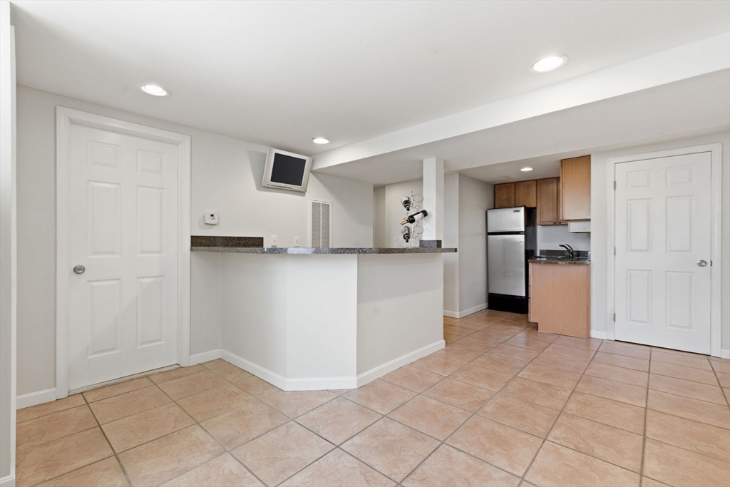 12 Bisbee Road Saugus, MA 01906 - Photo 10 of 21