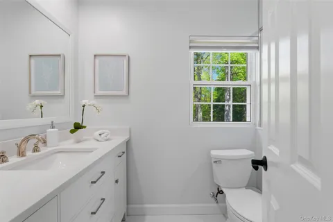$1,850,000 | 136 Devonshire Road, Larchmont, NY 10538