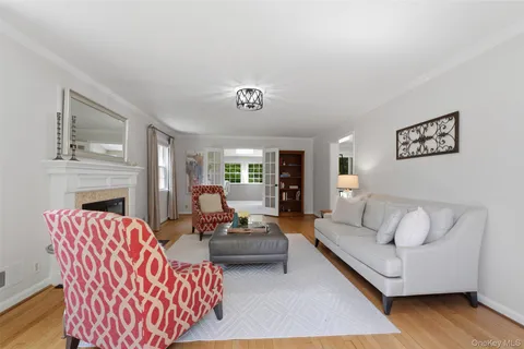 $1,850,000 | 136 Devonshire Road, Larchmont, NY 10538