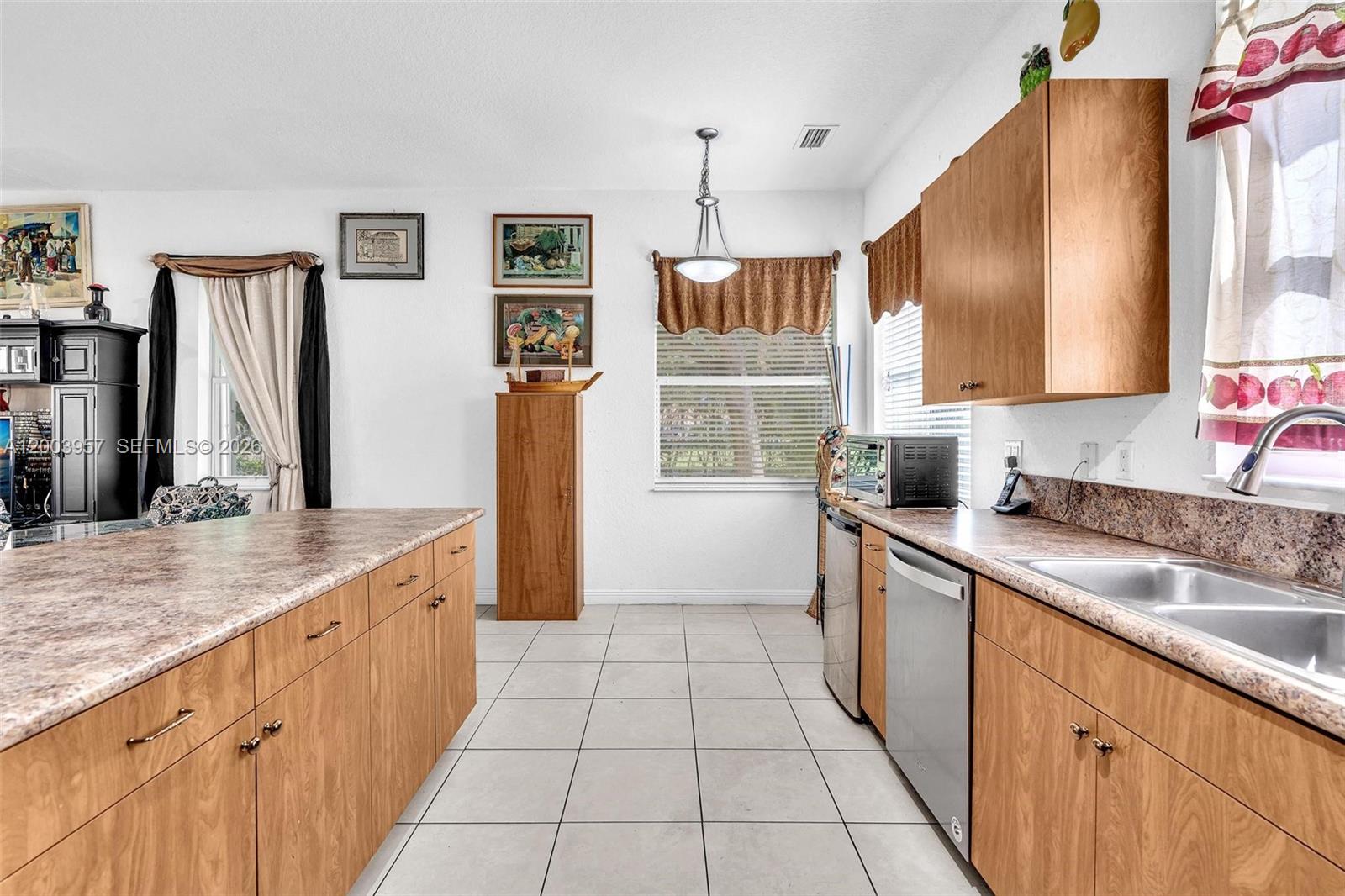 14044 Southwest 54th Street Miramar, FL 33027 - Photo 22 of 39
