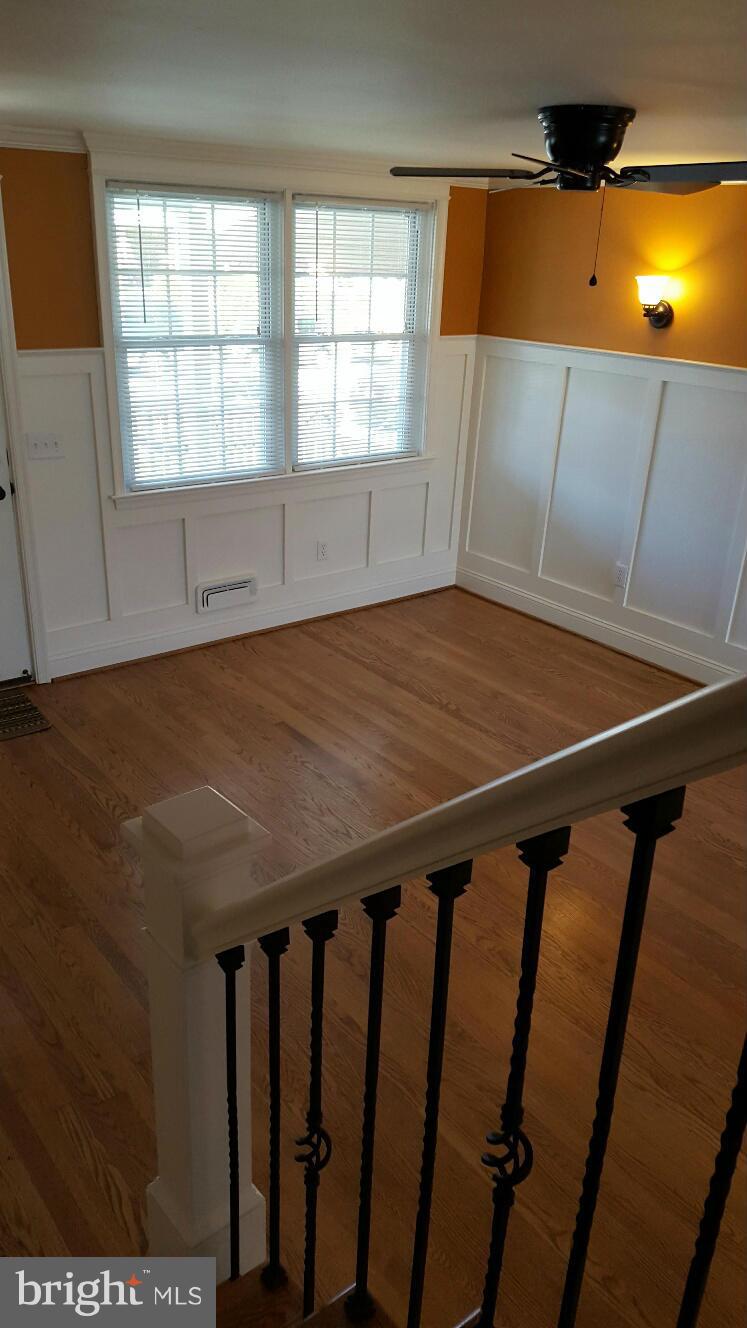 429 Westfield Road Baltimore, MD 21222 - Photo 3 of 25 Living Room