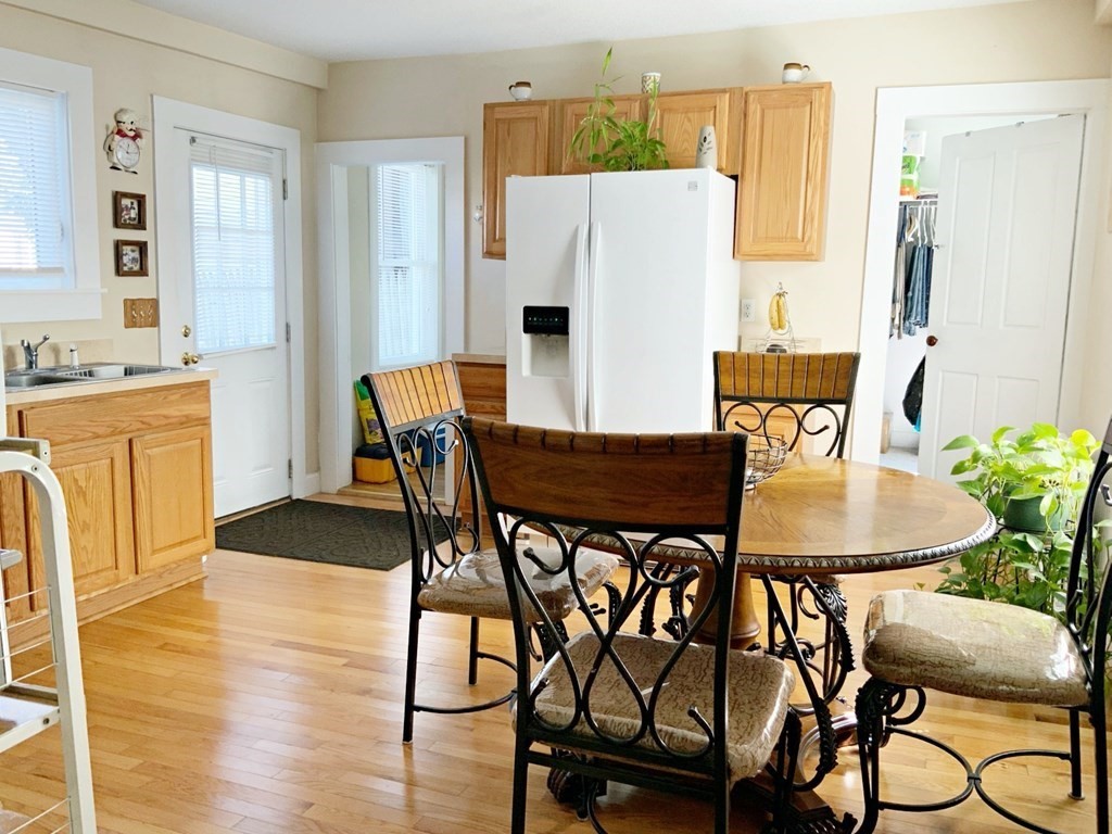 250 Main Street Springfield, MA 01151 - Photo 2 of 20 a dining room with furniture and window