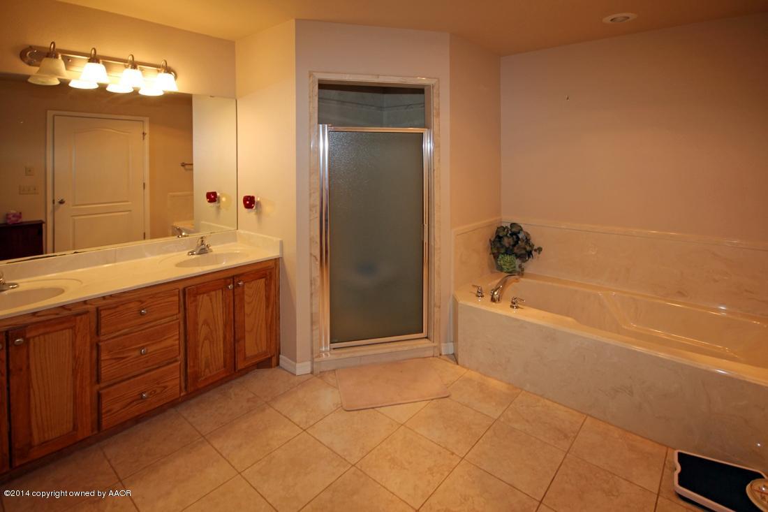 6101 Bushland Road Amarillo, TX 79119 - Photo 20 of 50 Master Bath