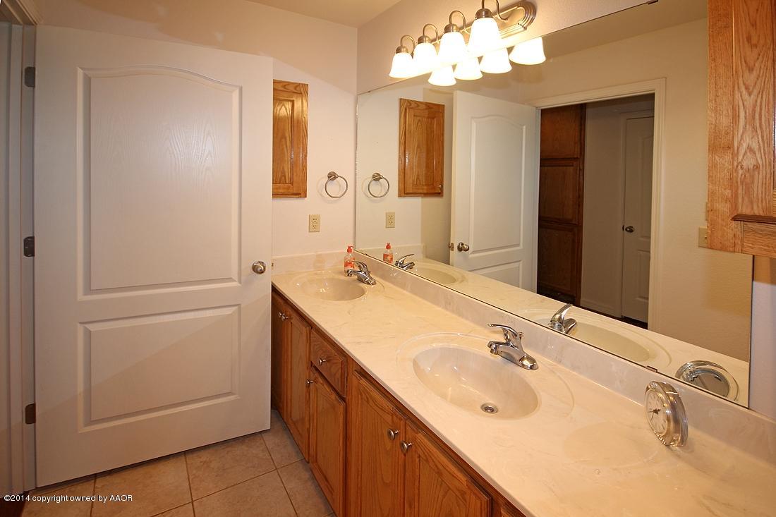 6101 Bushland Road Amarillo, TX 79119 - Photo 27 of 50 Bathroom2