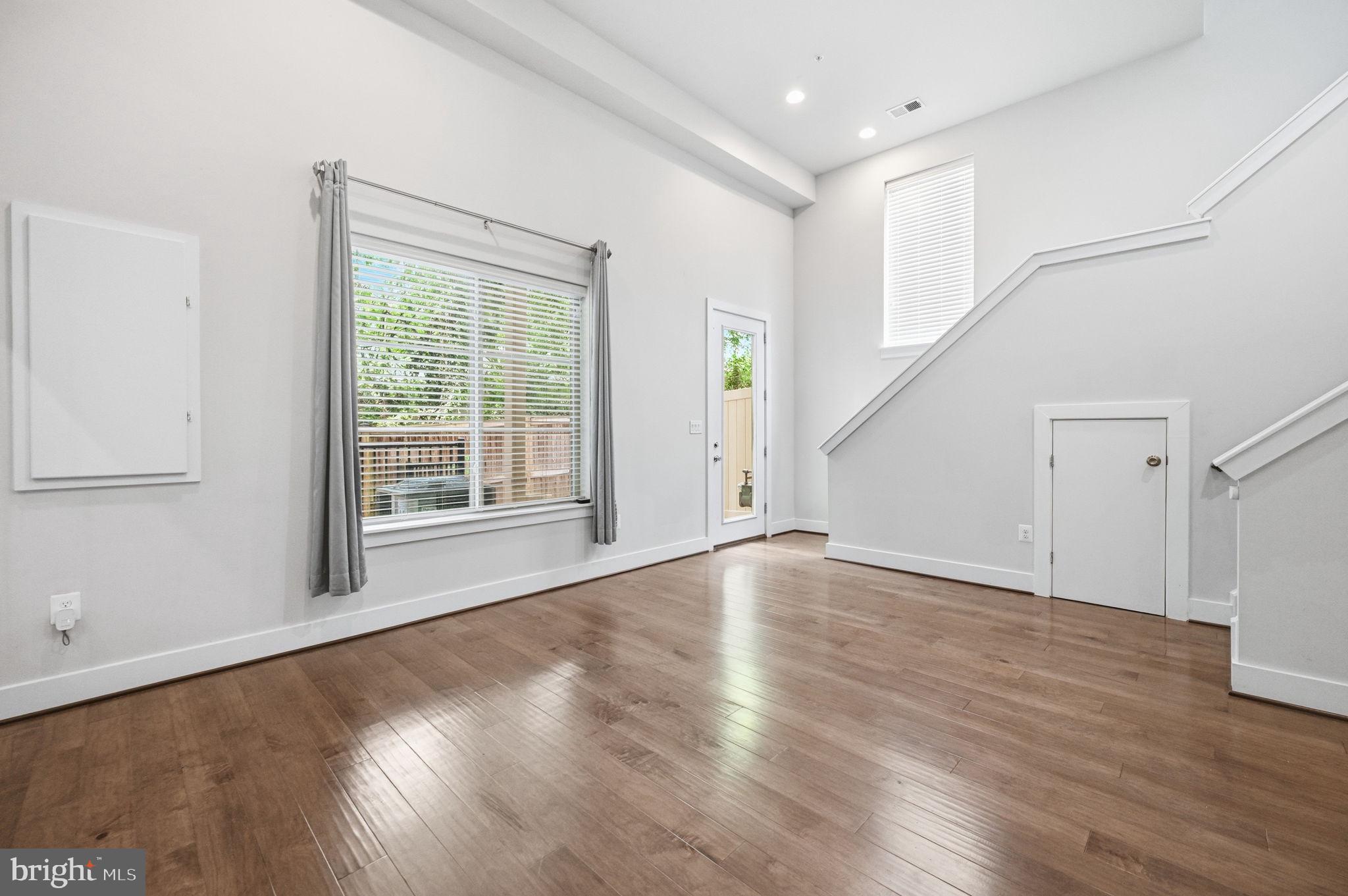2874 Lowen Road Alexandria, VA 22303 - Photo 37 of 82 Gallery Image 37