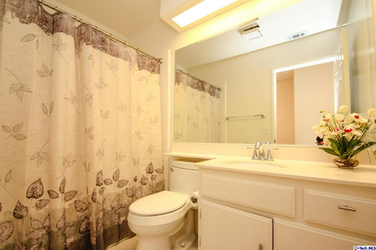 25554 Hemingway Avenue, Unit G Stevenson Ranch, CA 91381 - Photo 34 of 52 Gallery Image 34