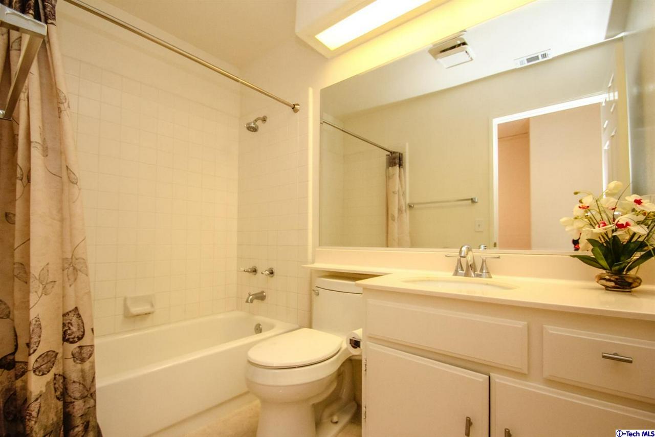 25554 Hemingway Avenue, Unit G Stevenson Ranch, CA 91381 - Photo 36 of 52 Gallery Image 36