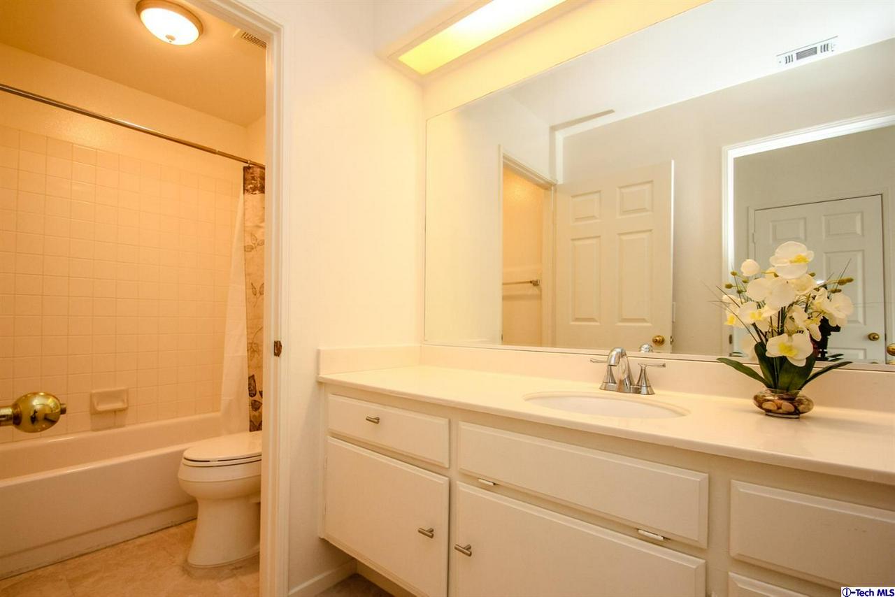 25554 Hemingway Avenue, Unit G Stevenson Ranch, CA 91381 - Photo 44 of 52 Gallery Image 44