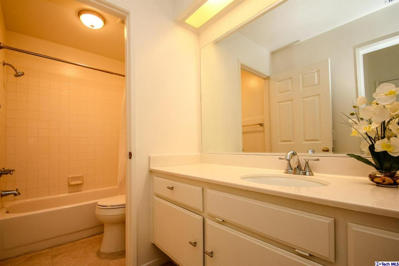 25554 Hemingway Avenue, Unit G Stevenson Ranch, CA 91381 - Photo 45 of 52 Gallery Image 45