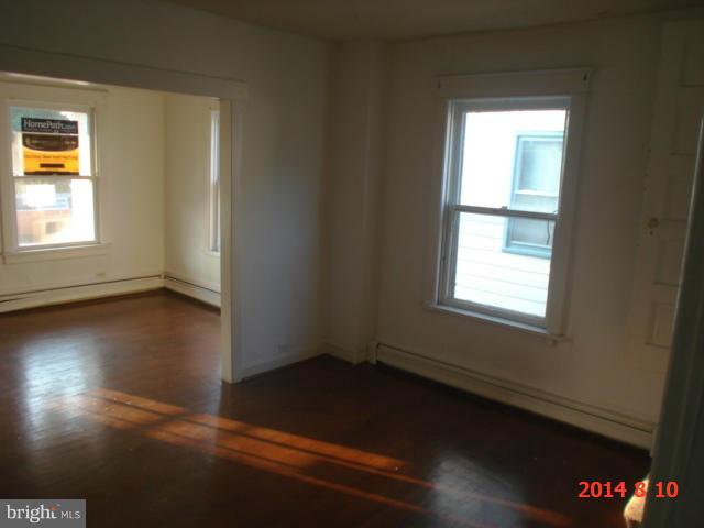 427 Ridge Avenue Hagerstown, MD 21740 - Photo 7 of 15 Dining Room
