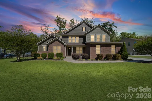 $909,000 | 8635 Whitehawk Hill Road, Waxhaw, NC 28173