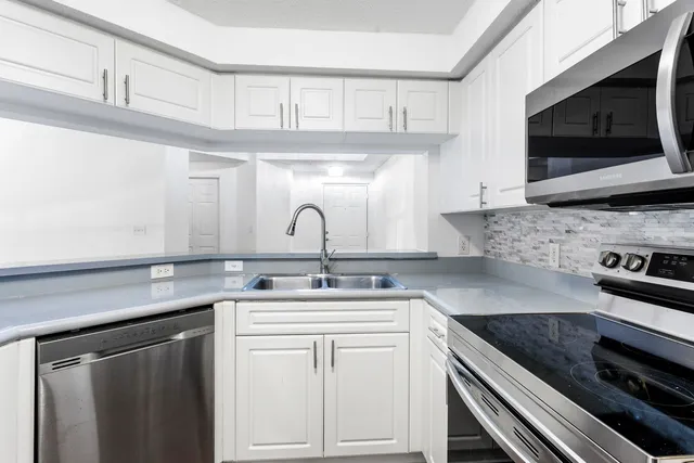 $2,650 | 2725 Anzio Court, Unit 102, Palm Beach Gardens, FL 33410