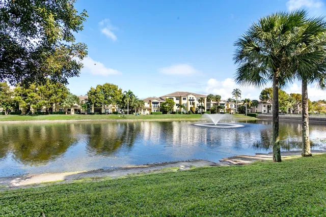$2,650 | 2725 Anzio Court, Unit 102, Palm Beach Gardens, FL 33410