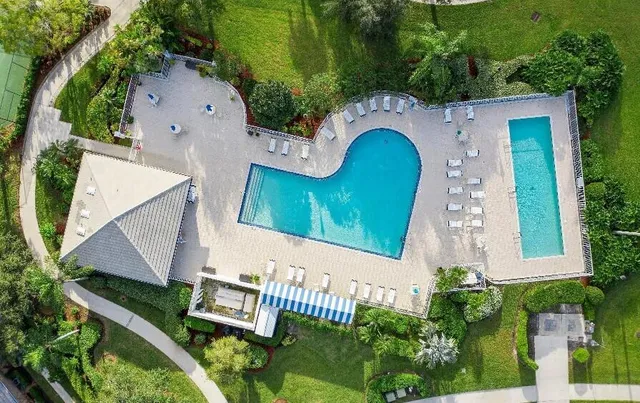 $229,500 | 1246 Northwest Sun Terrace Circle, Unit 14D, Port St. Lucie, FL 34986