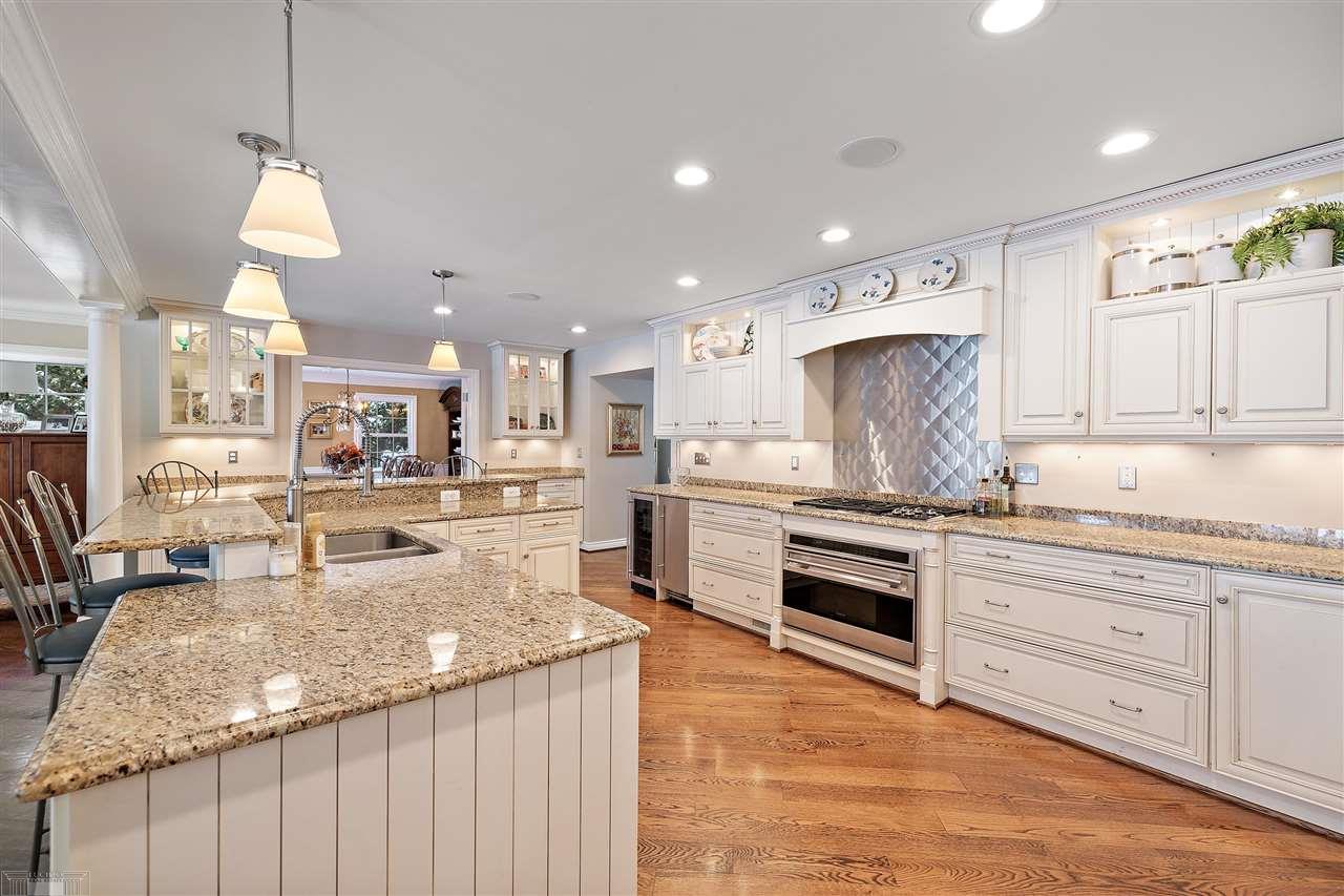 54 North Deeplands Road Grosse Pointe Shores, MI 48236 - Photo 17 of 76