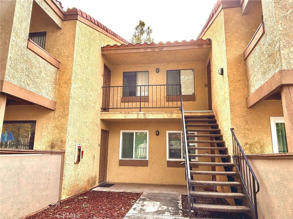 1110 West Blaine Street, Unit 102 Riverside, CA 92507 - Photo 3 of 26